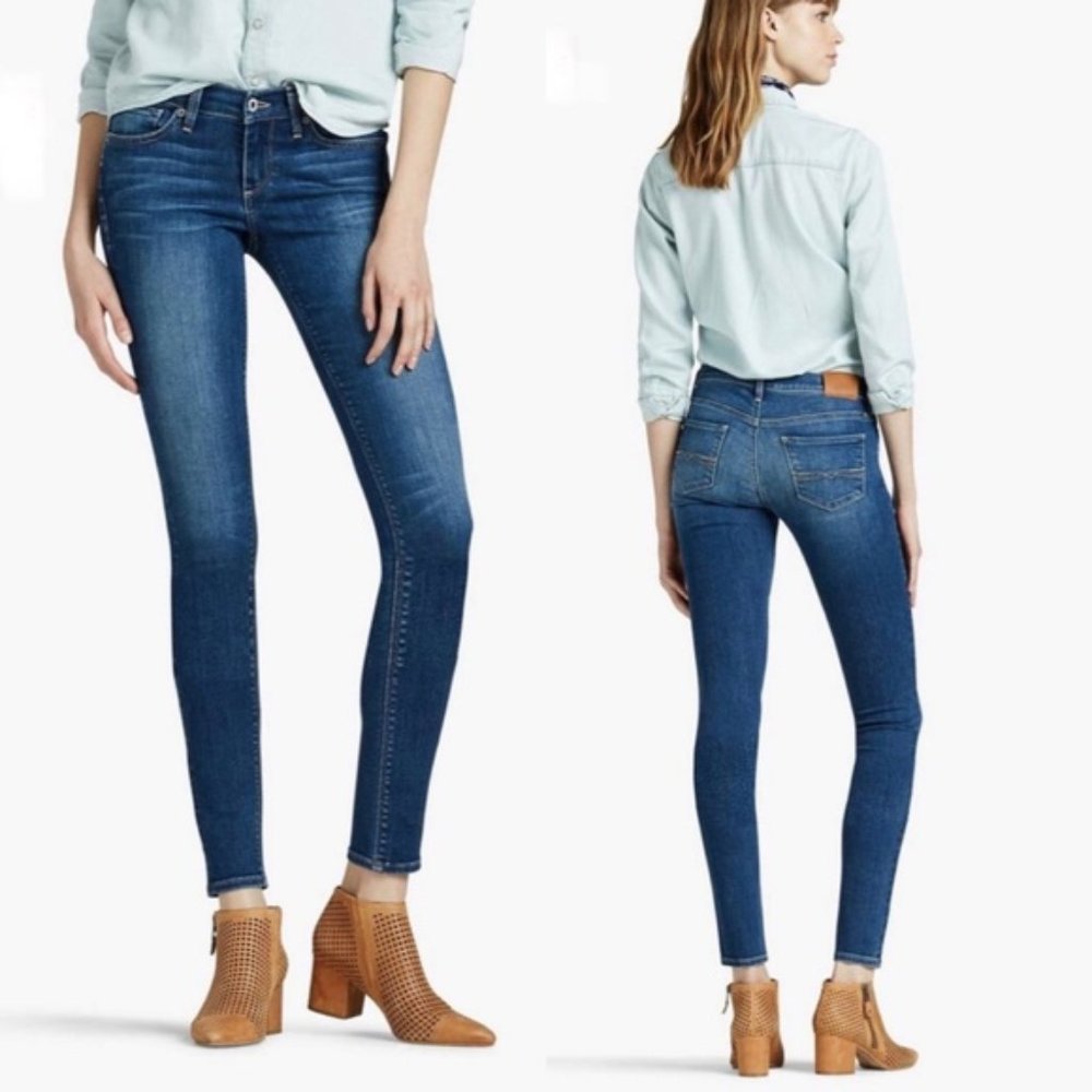 Lucky Brand Charlie Skinny Jeans Size 4/27